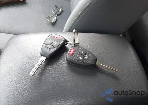 2007 Jeep Liberty Sport z USA, uszkodzony, nr VIN 1J4GL48K77W712266